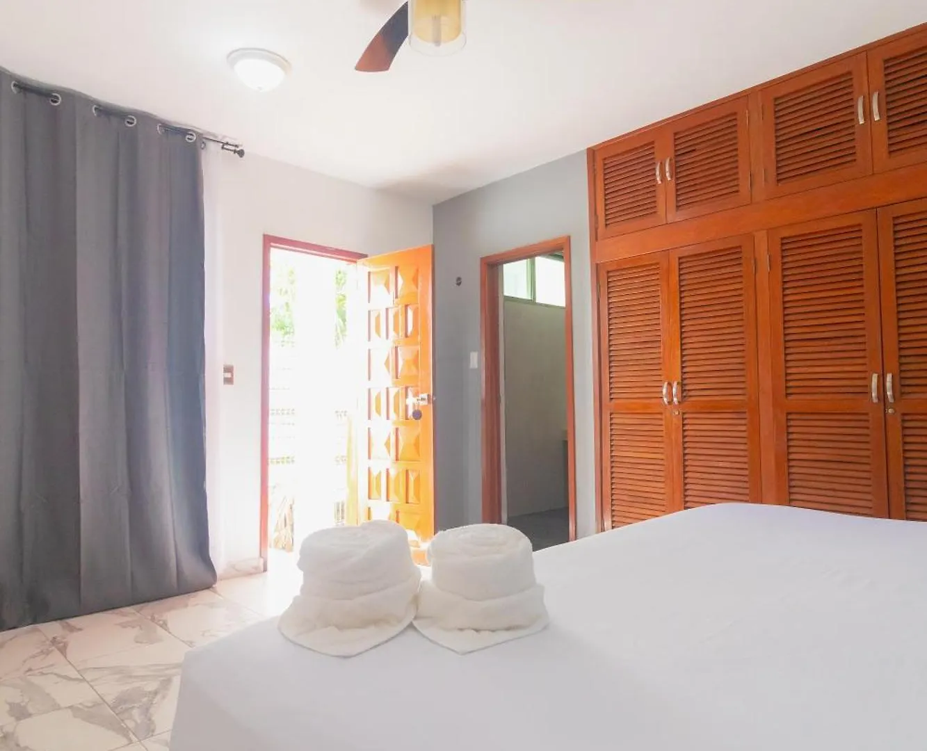 Aknakam Hotel Boutique 바칼라르 0*,